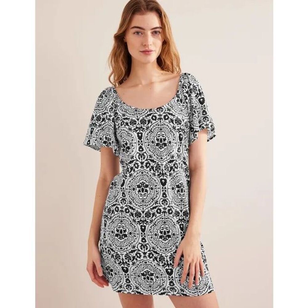 Boden Scoop‎ Neck Jersey Mini Dress in Black, Exotic Tile Size 4R US